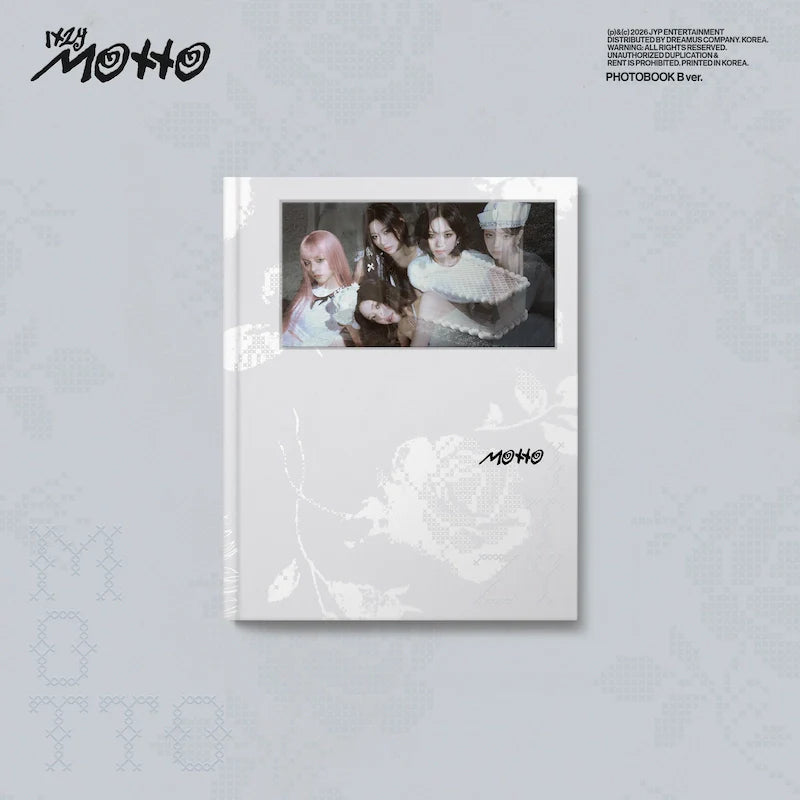 ITZY – [Motto] (PHOTOBOOK Ver.)